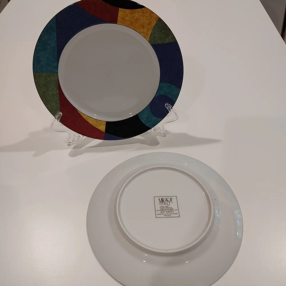 Mikasa Currents Rim Soup Bowls Set of Two Porcelain Red Yellow Blue Blac…